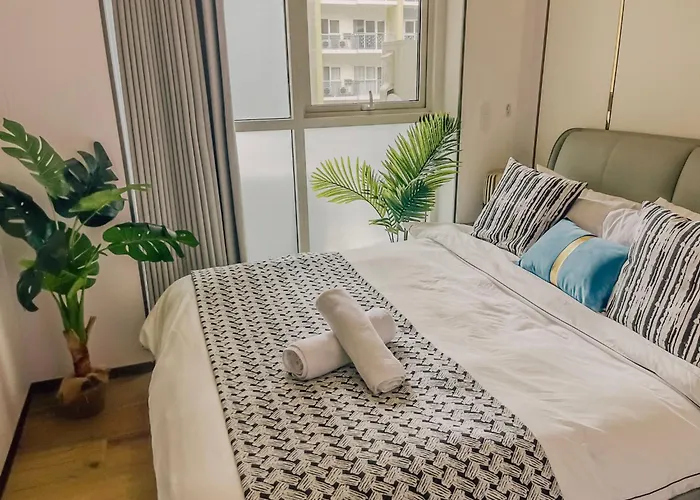Spacious & Luxury 4br Across Okada And Solaire * Manila